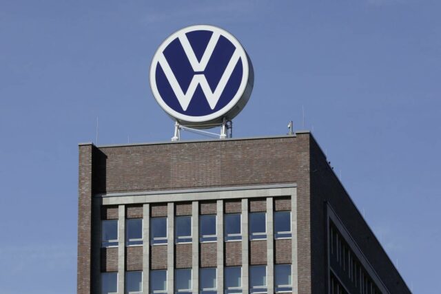 Volkswagen pausar produktionen