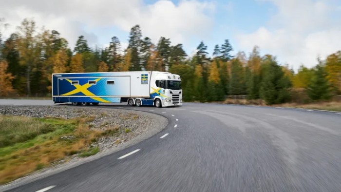 Ny dragbil från Scania till svenska längdlandslaget. Foto: Dan Boman, Scania
