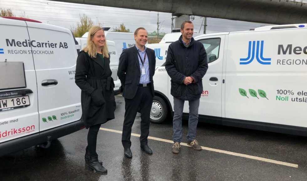 Stockholms klimat- och miljöborgarråd Katarina Luhr, Widriksson Logistiks VD Johan Nyblom och ordförande i riksdagens trafikutskott Jens Holm.