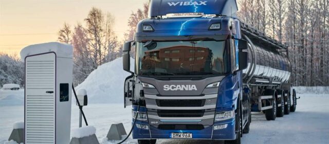 Scania har levererat 64-tons el-lastbil till Wibax
